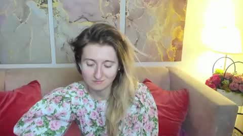 Snapshot of camilladreamer chatting on 06/10/26, 10:08 camilladreamer online show from 06/10/26, 10:08