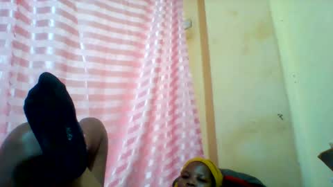 Snapshot of camillah_sweet chatting on 03/10/26, 07:35 camillah_sweet online show from 03/10/26, 07:35