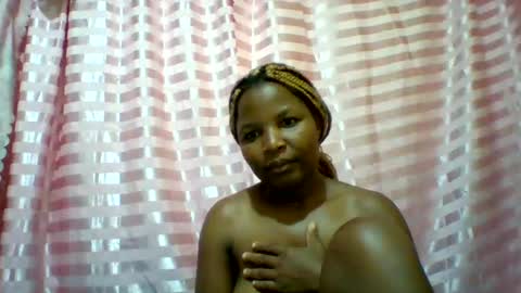 Snapshot of camillah_sweet chatting on 03/22/26, 03:37 camillah_sweet online show from 03/22/26, 03:37