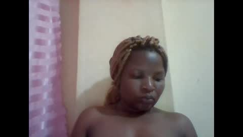 Snapshot of camillah_sweet chatting on 03/29/26, 08:31 camillah_sweet online show from 03/29/26, 08:31