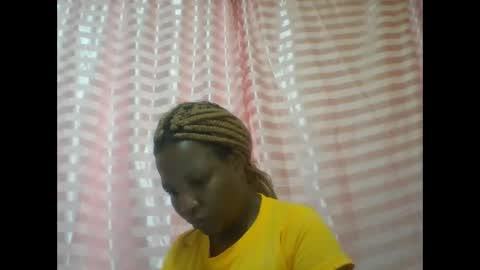 Snapshot of camillah_sweet chatting on 03/30/26, 11:44 camillah_sweet online show from 03/30/26, 11:44