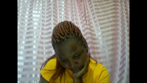 Snapshot of camillah_sweet chatting on 04/06/26, 06:20 camillah_sweet online show from 04/06/26, 06:20