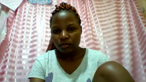 Snapshot of camillah_sweet chatting on 04/11/26, 08:24 camillah_sweet online show from 04/11/26, 08:24
