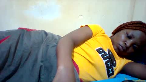 Snapshot of camillah_sweet chatting on 05/06/26, 08:30 camillah_sweet online show from 05/06/26, 08:30