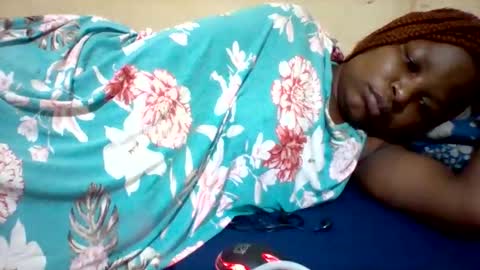 Snapshot of camillah_sweet chatting on 05/08/26, 04:45 camillah_sweet online show from 05/08/26, 04:45
