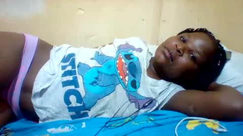 Snapshot of camillah_sweet chatting on 05/20/26, 06:30 camillah_sweet online show from 05/20/26, 06:30