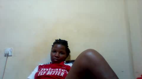 Snapshot of camillah_sweet chatting on 05/31/26, 07:48 camillah_sweet online show from 05/31/26, 07:48