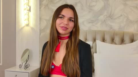 Camilla online show from 09/23/25, 05:43