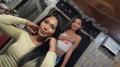 Snapshot of camillaslutttx chatting on 10/15/25, 03:45 camillaaa ig mszane3e online show from 10/15/25, 03:45