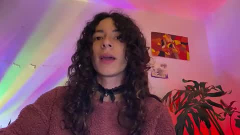 Snapshot of camille_delrey chatting on 10/23/25, 12:32 Camille online show from 10/23/25, 12:32