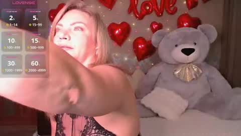 Snapshot of camille_game chatting on 06/11/26, 12:54 Camille Game online show from 06/11/26, 12:54