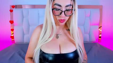 Camille online show from 07/07/26, 01:04