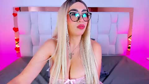 Camille online show from 07/08/26, 01:04