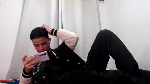 Snapshot of camillo_beischel_ chatting on 11/05/25, 07:03 camillo_beischel_ online show from 11/05/25, 07:03