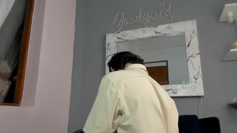 Snapshot of camillo_virgil chatting on 09/13/25, 10:48 Camillo Virgil online show from 09/13/25, 10:48