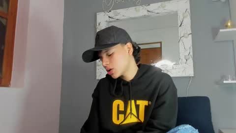 Snapshot of camillo_virgil chatting on 09/20/25, 10:38 Camillo Virgil online show from 09/20/25, 10:38