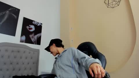 Snapshot of camillo_virgil chatting on 09/26/25, 11:58 Camillo Virgil online show from 09/26/25, 11:58