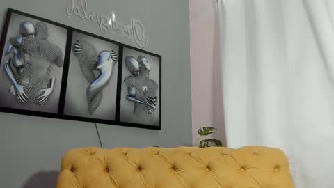 Snapshot of camillo_virgil chatting on 10/28/25, 10:41 Camillo Virgil online show from 10/28/25, 10:41