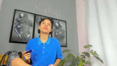 Snapshot of camillo_virgil chatting on 11/02/25, 10:50 Camillo Virgil online show from 11/02/25, 10:50