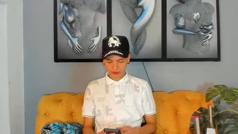 Snapshot of camillo_virgil chatting on 11/07/25, 10:37 Camillo Virgil online show from 11/07/25, 10:37