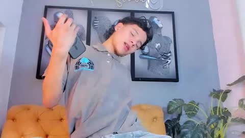 Snapshot of camillo_virgil chatting on 11/10/25, 10:47 Camillo Virgil online show from 11/10/25, 10:47