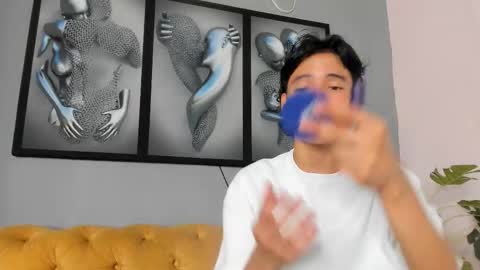 Snapshot of camillo_virgil chatting on 11/21/25, 11:09 Camillo Virgil online show from 11/21/25, 11:09