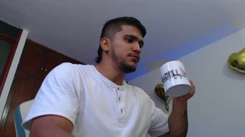 camilo_contre21 online show from 06/11/26, 07:12