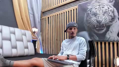 Camilo  online show from 07/18/26, 07:28