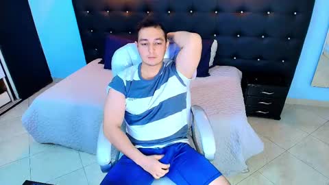 Snapshot of camilo_stark chatting on 12/27/24, 04:43 Camilo online show from 12/27/24, 04:43