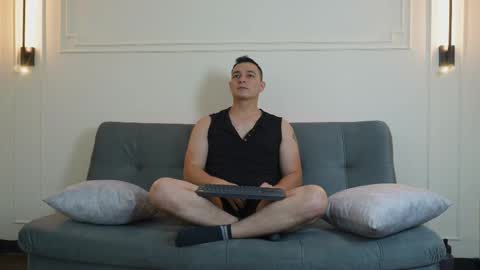 Snapshot of camilo_stark chatting on 01/14/25, 01:17 Camilo online show from 01/14/25, 01:17