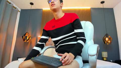 Snapshot of camilo_stark chatting on 09/17/25, 03:41 Camilo online show from 09/17/25, 03:41