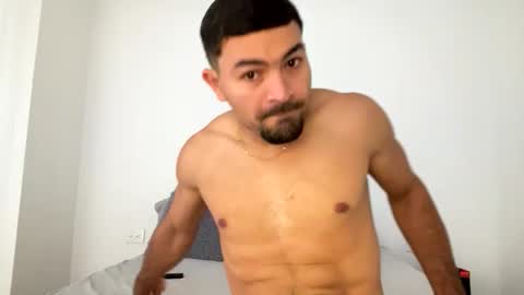 camilor_30 online show from 10/22/25, 11:43