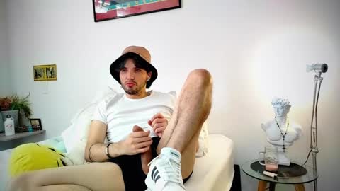 camilo online show from 01/20/25, 08:29