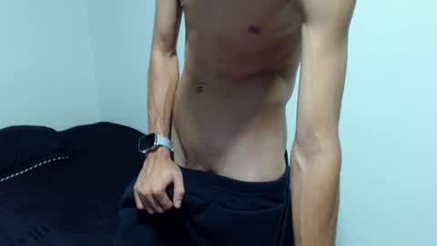 Snapshot of camiloyw2 chatting on 02/03/26, 02:53 CAMILO online show from 02/03/26, 02:53