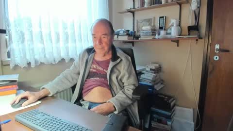 Cammee online show from 01/04/25, 08:28