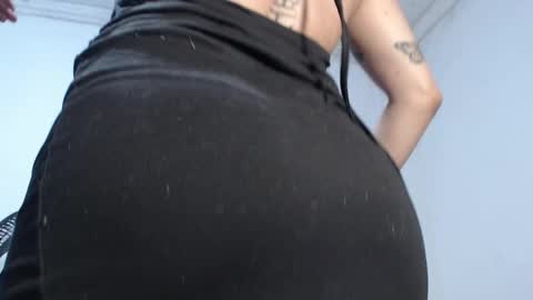 Snapshot of cammii_osoriioo chatting on 04/12/26, 04:28 Cammi osoriioo online show from 04/12/26, 04:28
