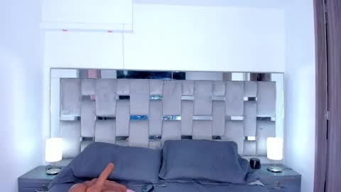 Camila online show from 10/19/25, 01:56