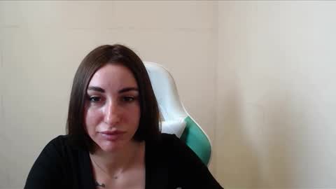 Snapshot of cammila_horn chatting on 10/24/25, 11:39 cammila horn online show from 10/24/25, 11:39