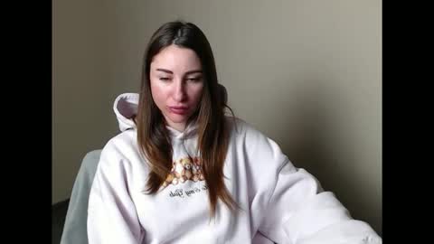 Snapshot of cammila_horn chatting on 02/03/26, 06:11 cammila horn online show from 02/03/26, 06:11