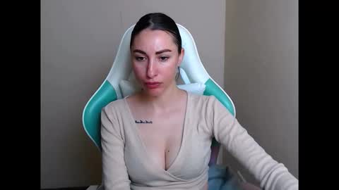 cammila horn online show from 05/18/26, 05:13