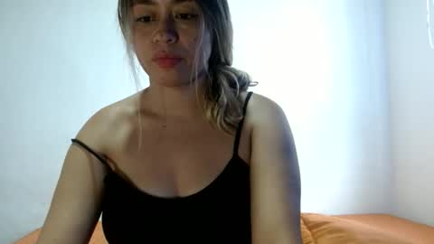 Snapshot of campanita12 chatting on 06/03/26, 02:33 campanita12 online show from 06/03/26, 02:33