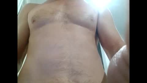 Snapshot of campbell696 chatting on 10/08/25, 04:48 James81 online show from 10/08/25, 04:48