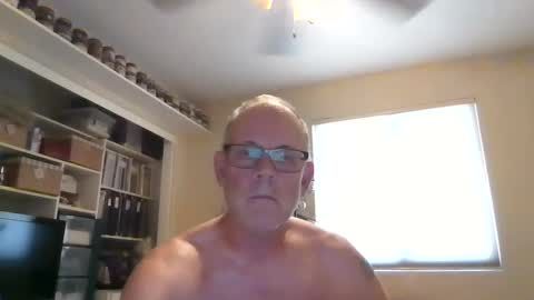 Snapshot of camperjay chatting on 09/16/25, 08:43 james online show from 09/16/25, 08:43