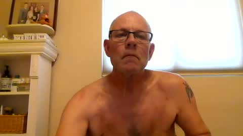 james online show from 07/10/26, 10:01