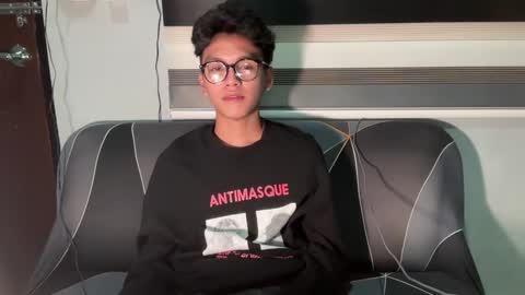 Ethan online show from 10/03/25, 12:13