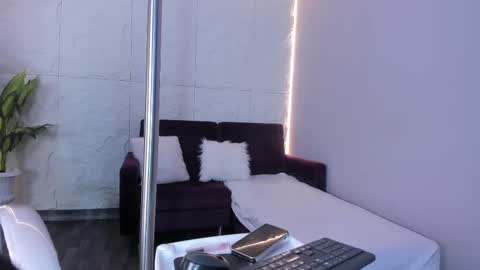 Snapshot of camyfoxx chatting on 10/01/25, 11:49 Camy online show from 10/01/25, 11:49