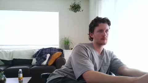 Devon online show from 03/03/25, 06:33
