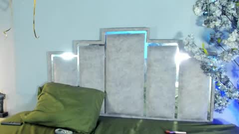 Snapshot of candaceowens chatting on 10/16/25, 04:13 candaceowens online show from 10/16/25, 04:13