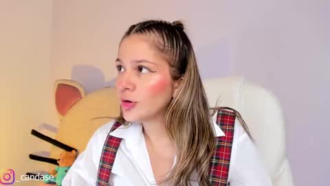 Snapshot of candase_ chatting on 11/22/25, 11:37 Candase online show from 11/22/25, 11:37