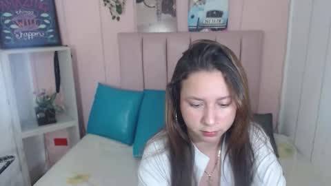 Snapshot of candela_dubout chatting on 10/10/25, 11:20 candela_dubout online show from 10/10/25, 11:20
